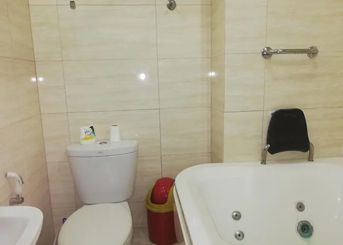 Ecj 3 Bedroom @ Avalon Condominium Aparthotel Cebu Stadt